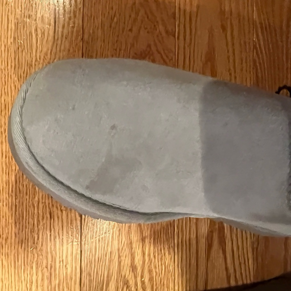 Gray UGGS - Picture 7 of 13